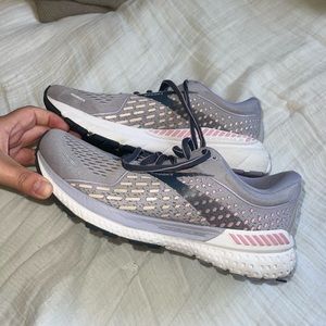 Brooks adrenaline gts 21